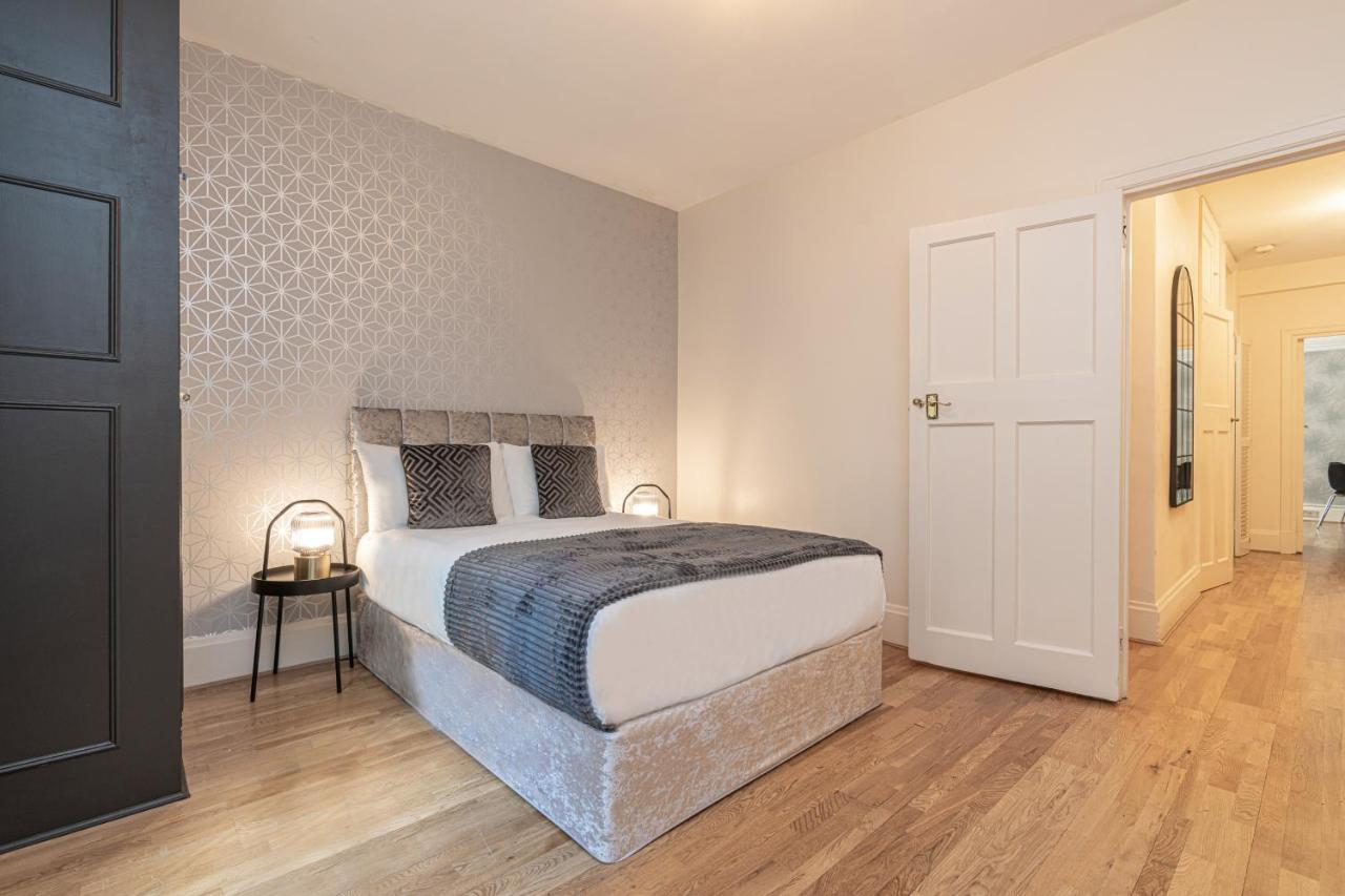 Charming 2 Bedroom Flat In Kensington High Street Лондон Экстерьер фото