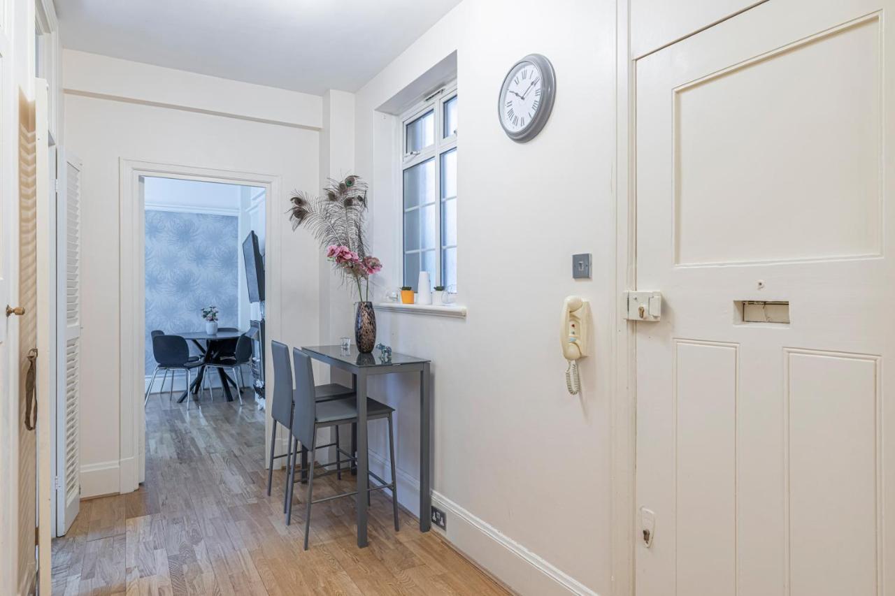 Charming 2 Bedroom Flat In Kensington High Street Лондон Экстерьер фото